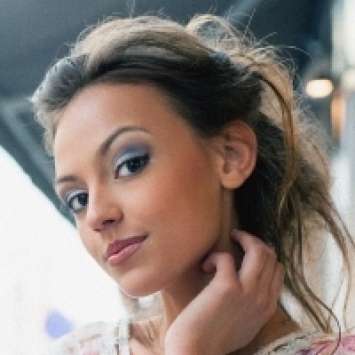 Mia Clark Profile Image